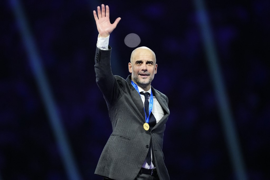 Földrengés a futballban: Guardiola visszavonul