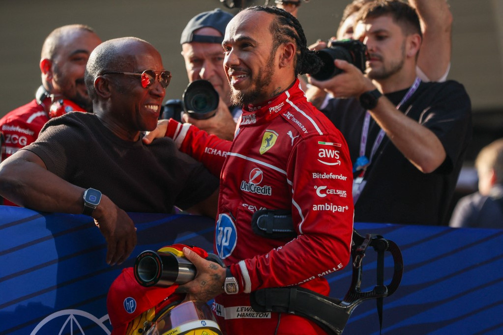 Véget érhet Hamilton ferraris karrierje