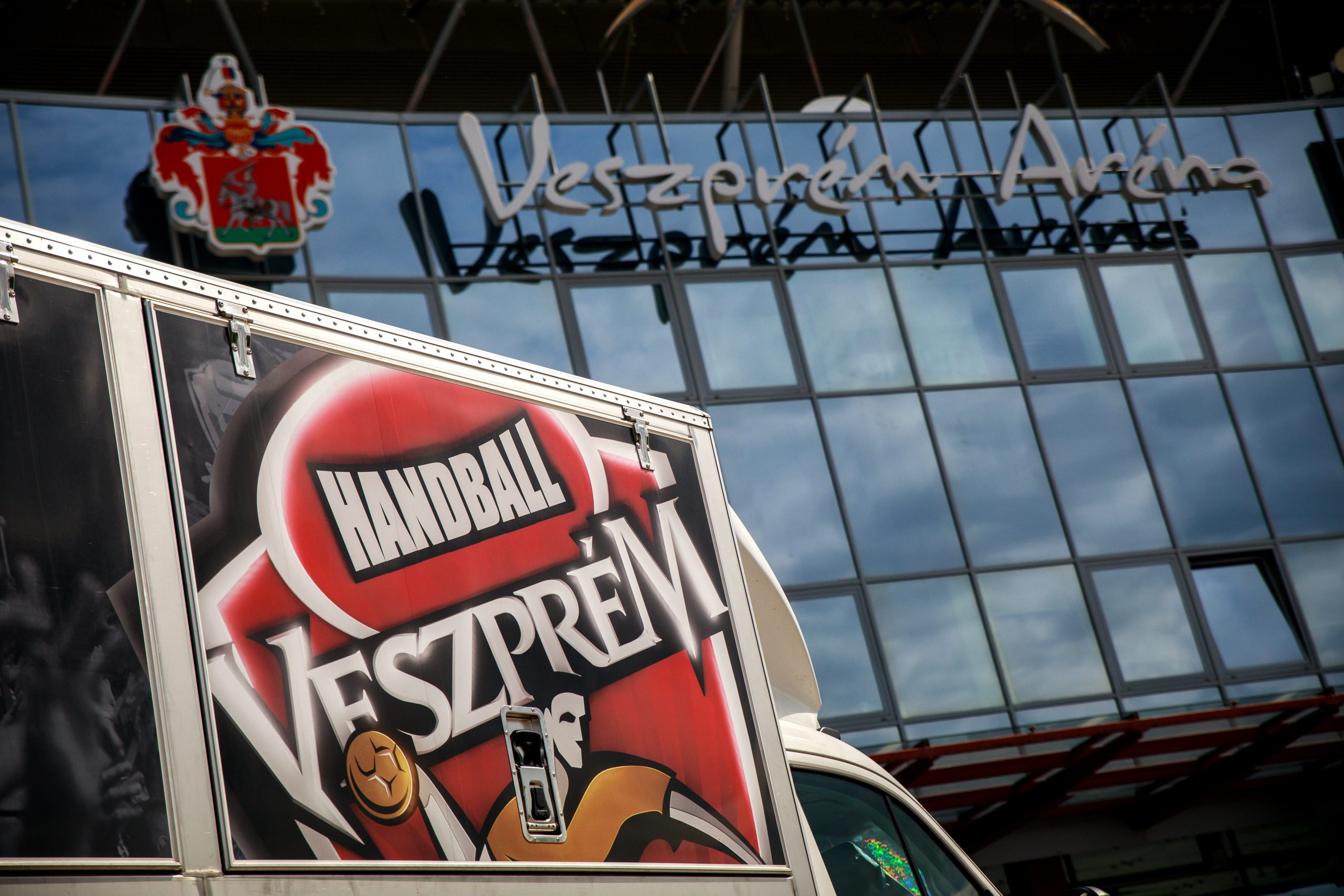 Erős mezőny vár a magyarokra