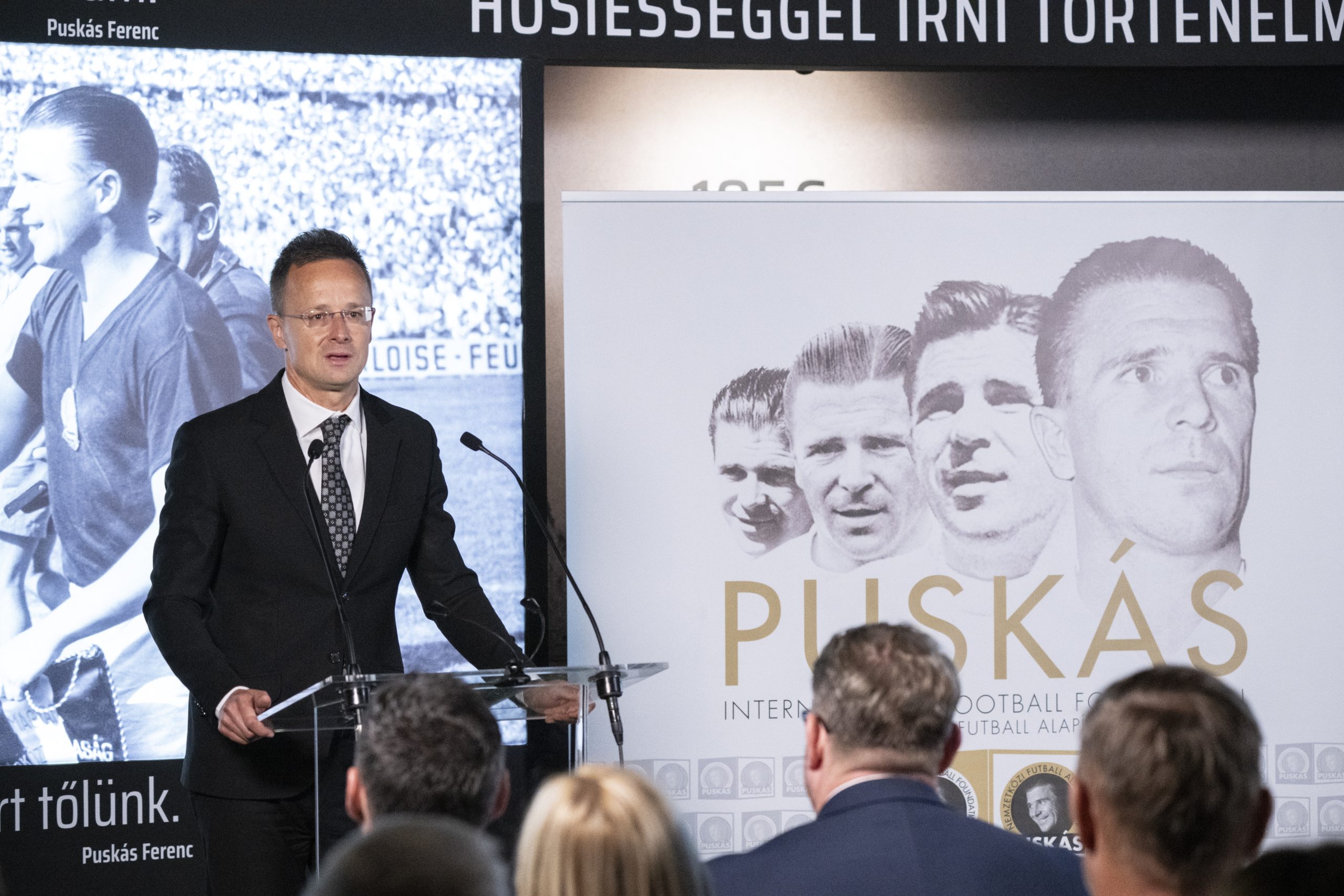 A labdarúgás történelem, szenvedély, nemzeti önazonosság