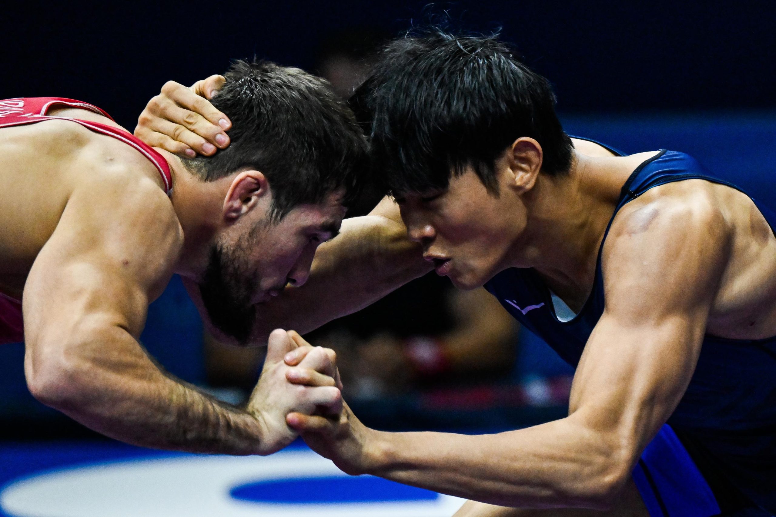 Kuramagomedov két könnyed győzelemmel negyeddöntős