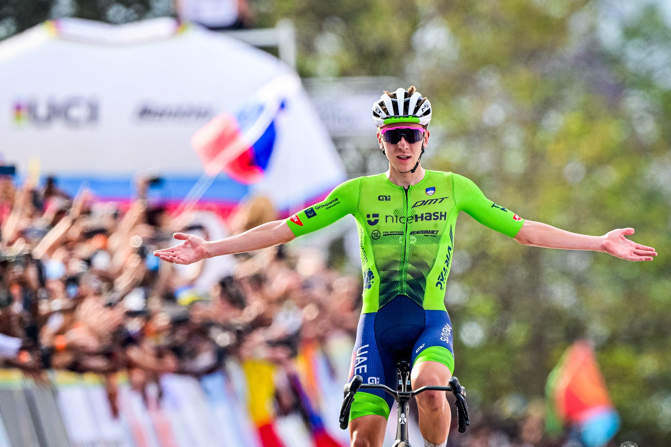 Tadej Pogacar címet védett