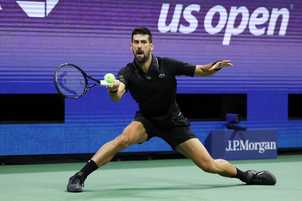 US Open: Djokovic négy szett után lett elődöntős