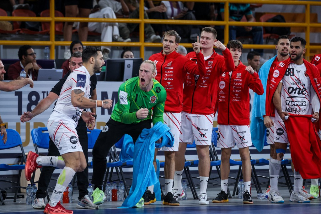 Drámai csata végén ezüstérmes a Veszprém