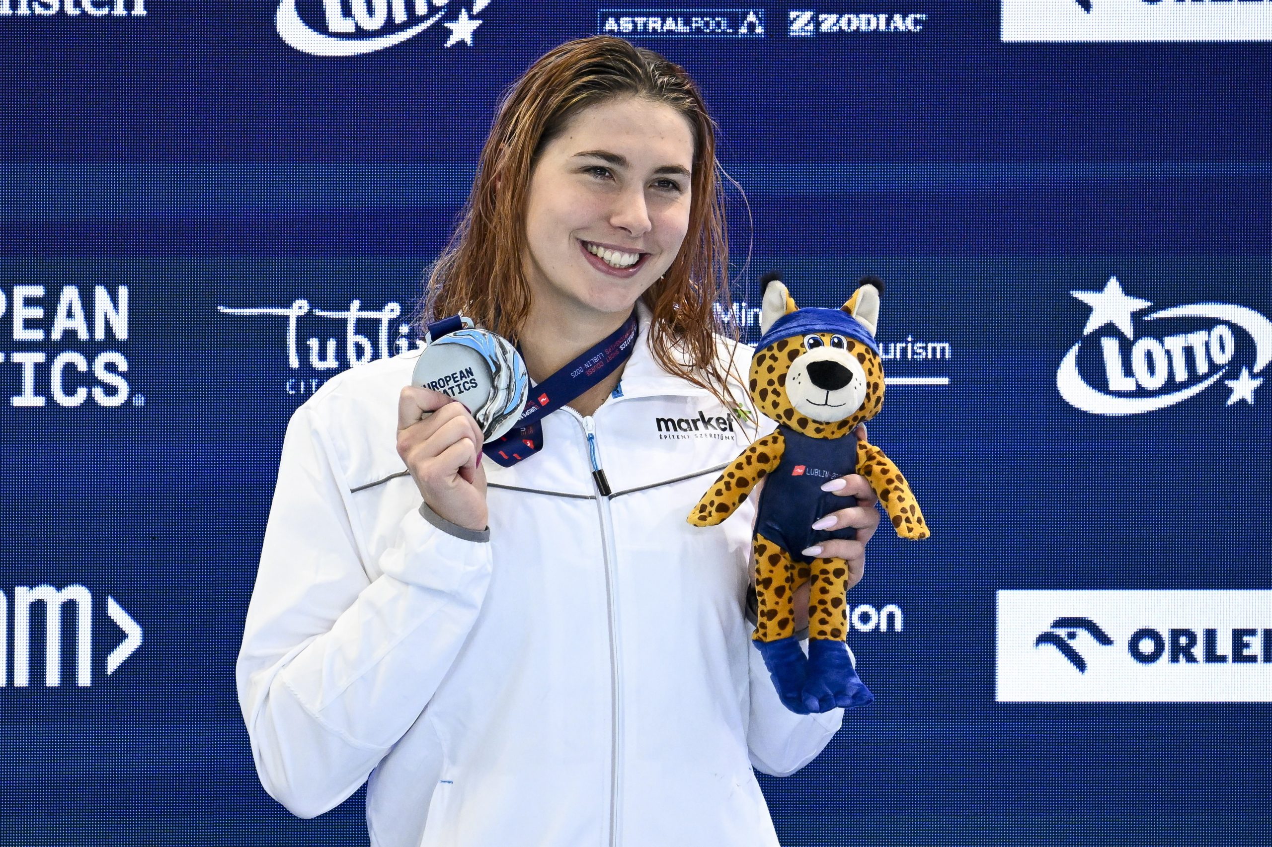 Ábrahám ezüstérmes 200 méter gyorson