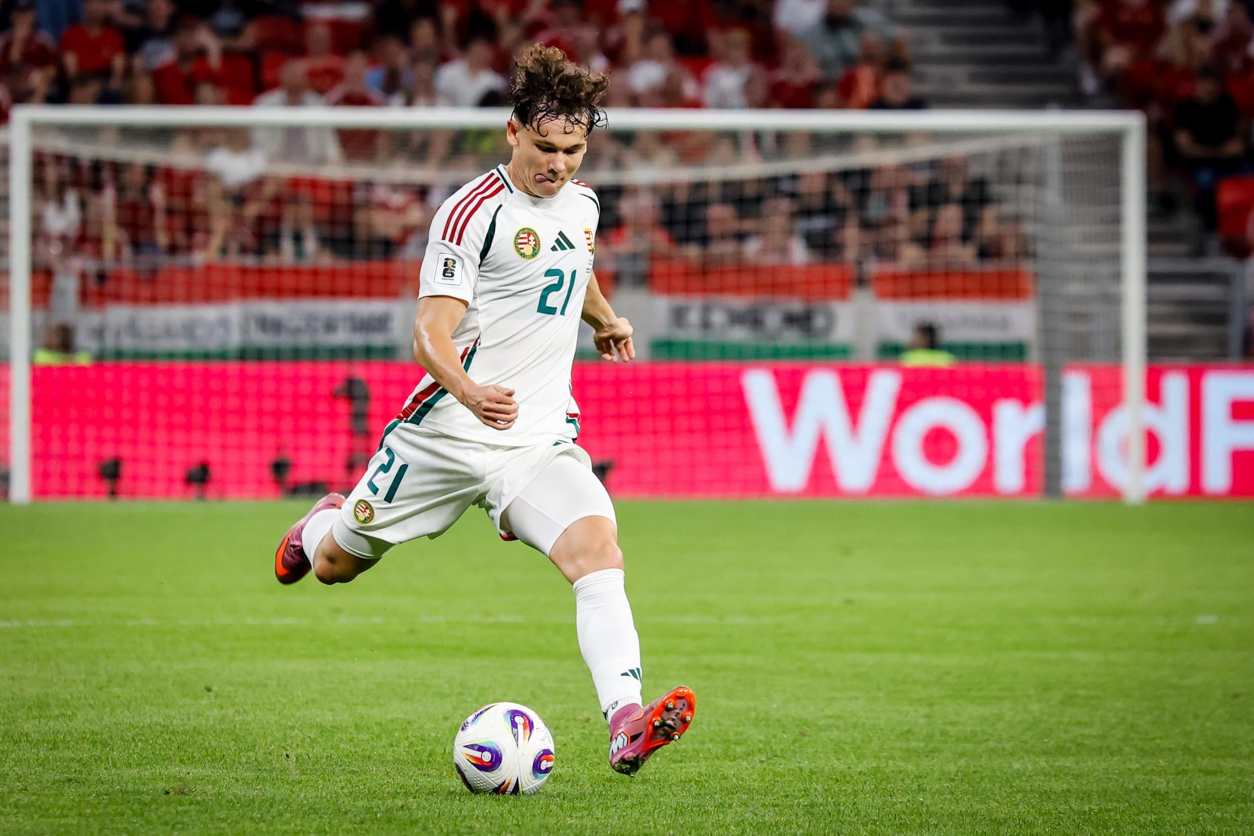 Tóth Alex is a Ferencváros kezdőcsapatában a Rangers ellen