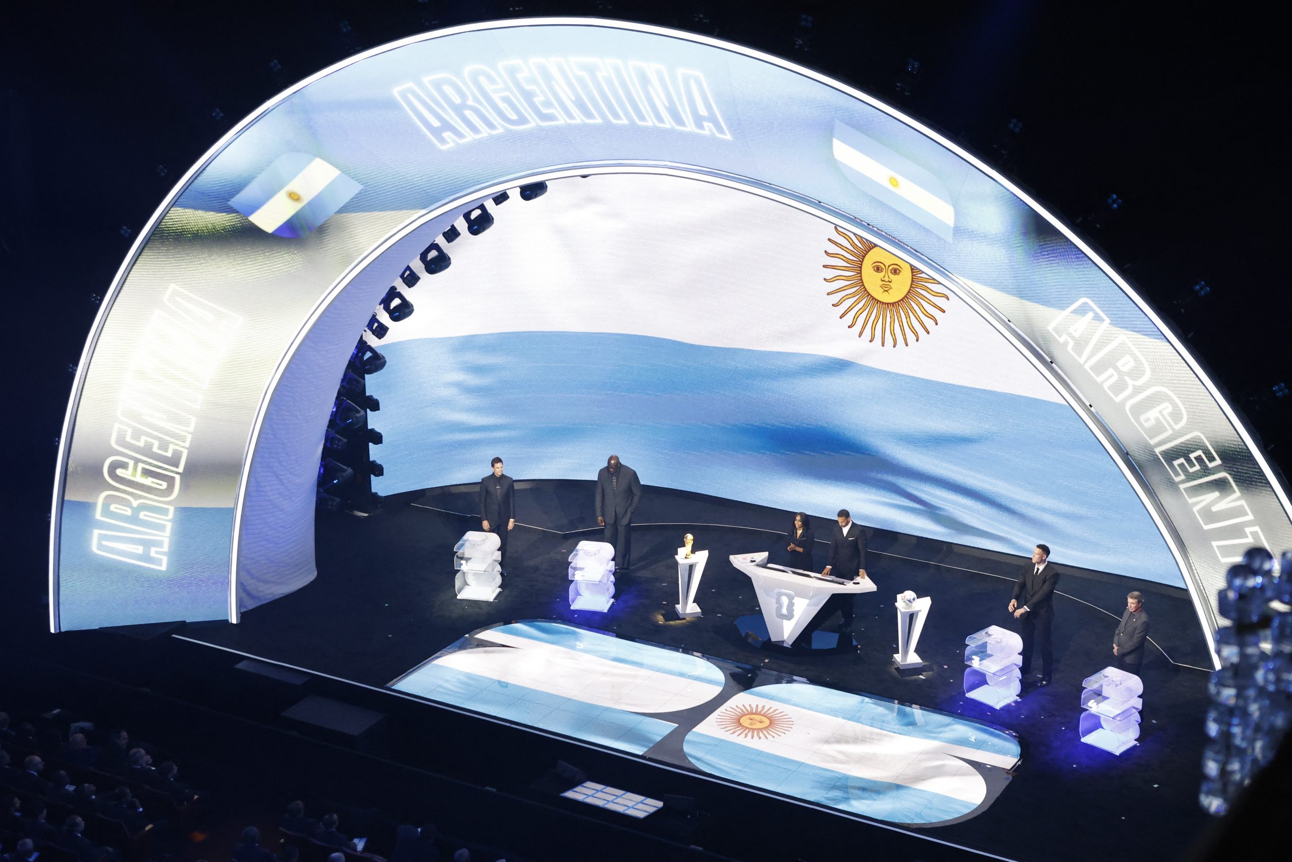 Újonccal is azonos csoportba került a címvédő argentin csapat