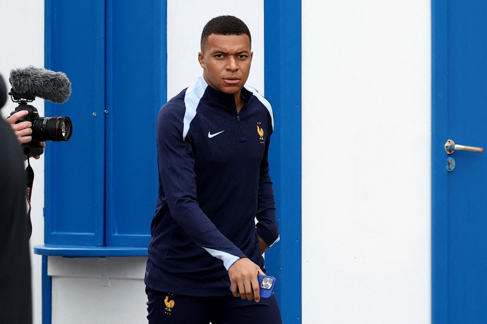 Fontos döntést hozott Mbappé