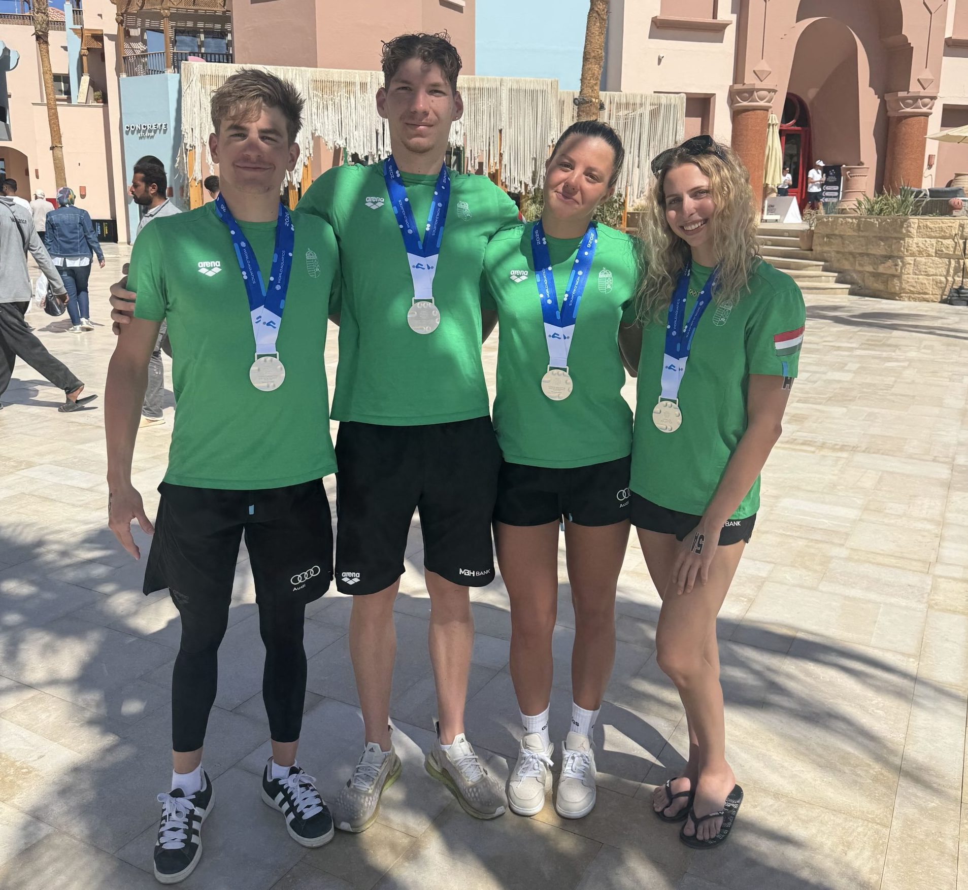 Világkupa-ezüstérem, 20 éves korátlaggal